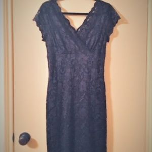 MARINA FITTED BLACK LACE DRESS